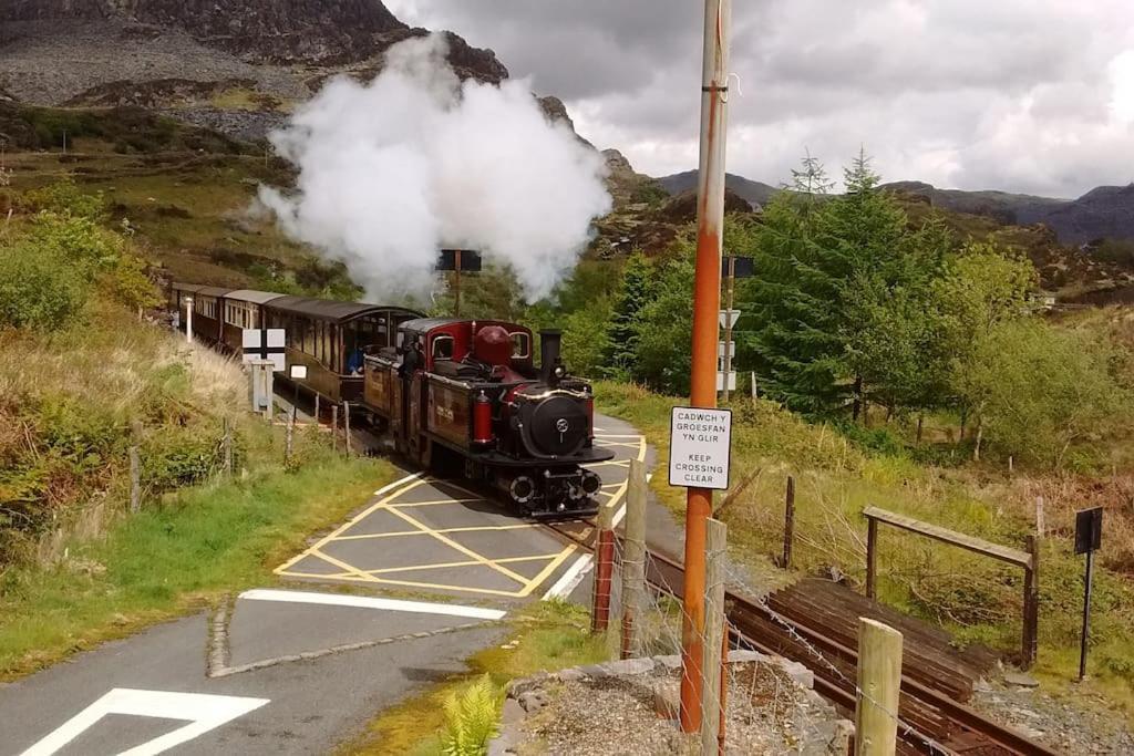Mountain Walks Straight From The Doorstep Villa Blaenau Ffestiniog Eksteriør billede